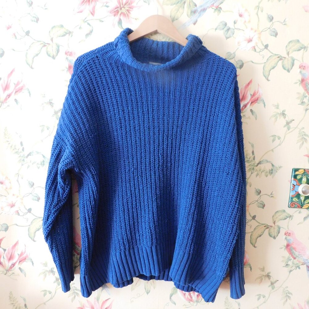 🦔🐾 Oversized Ribbed Blue Sweater - Picture 2 of 12